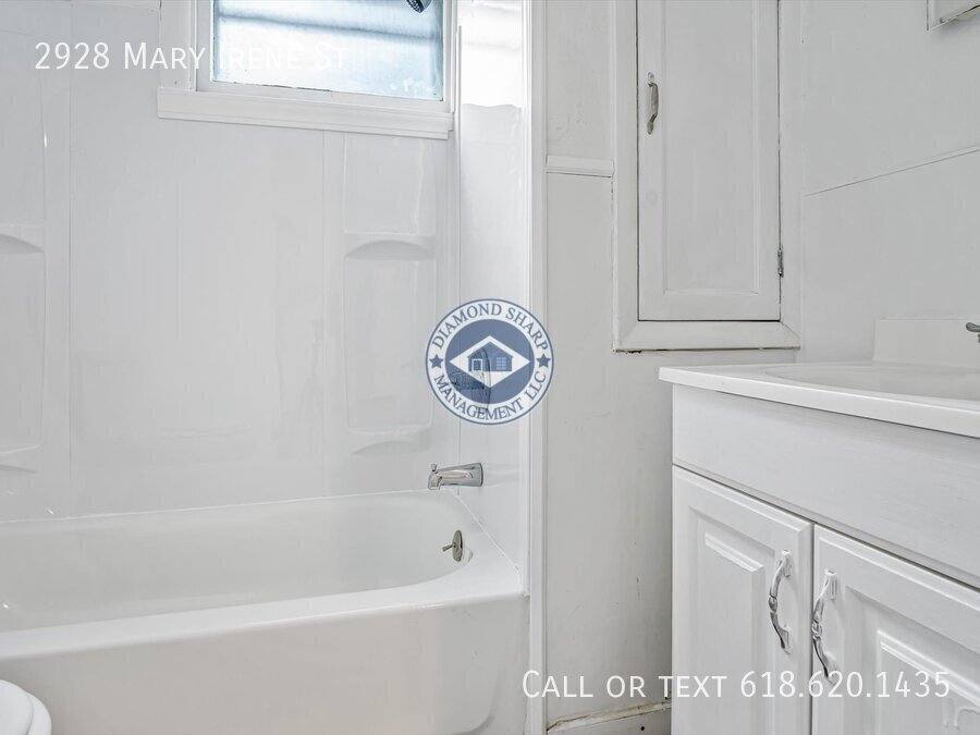 House for rent at 2928 Mary Irene St, Belleville, IL 62226
