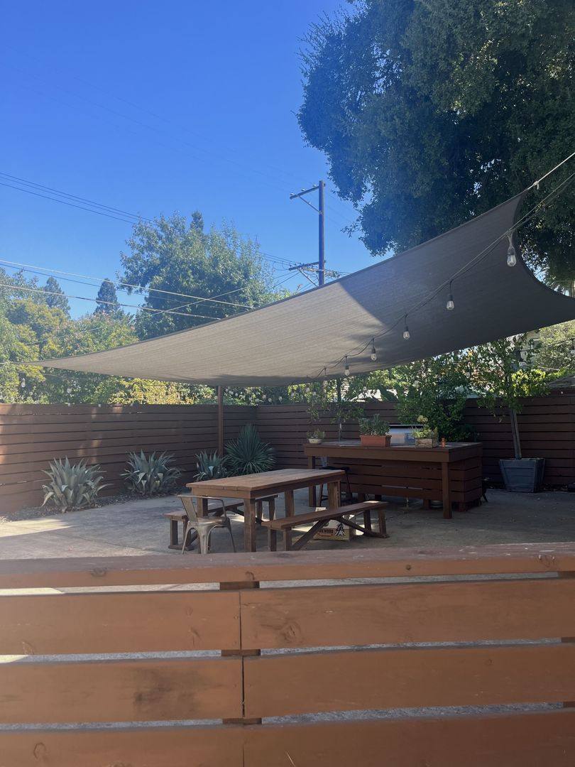 Apartment for rent at 2311 U St, Sacramento, CA 95818