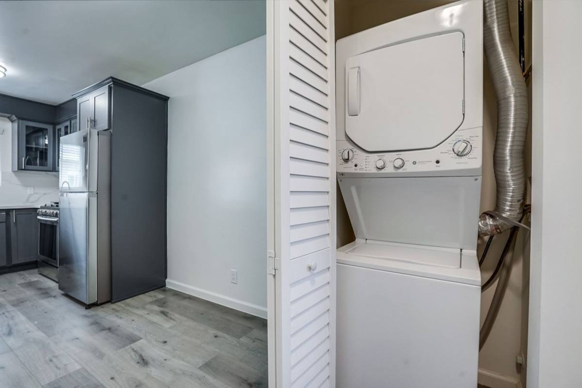 Apartment for rent at 822 N Inglewood Ave #4, Inglewood, CA 90302
