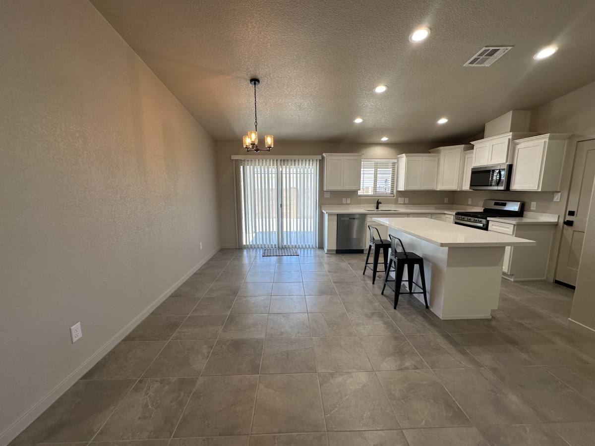 House for rent at 11623 E 33rd Way, Yuma, AZ 85367