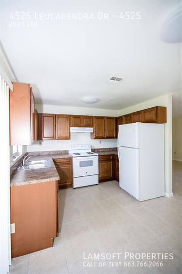 Apartment for rent at 4525 Leucadendra Dr, Sebring, FL 33872