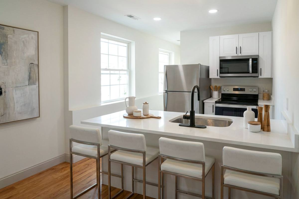 Apartment for rent at 531 Smith St, Providence, RI 02908