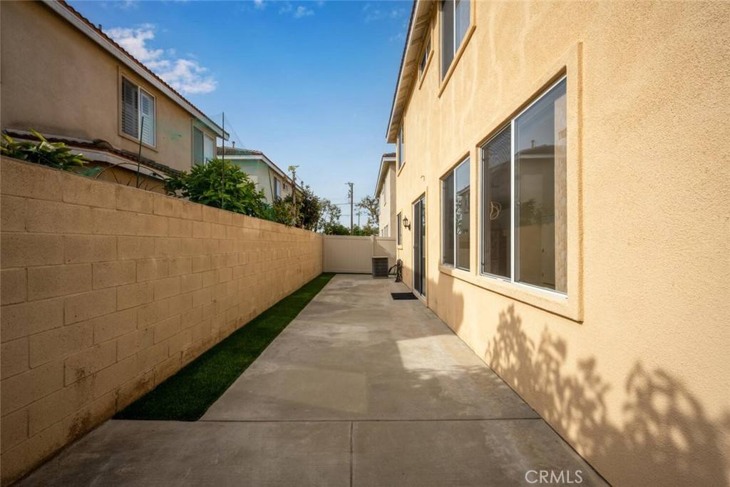 Apartment for rent at 6222 Villa Ryan Way, Buena Park, CA 90620