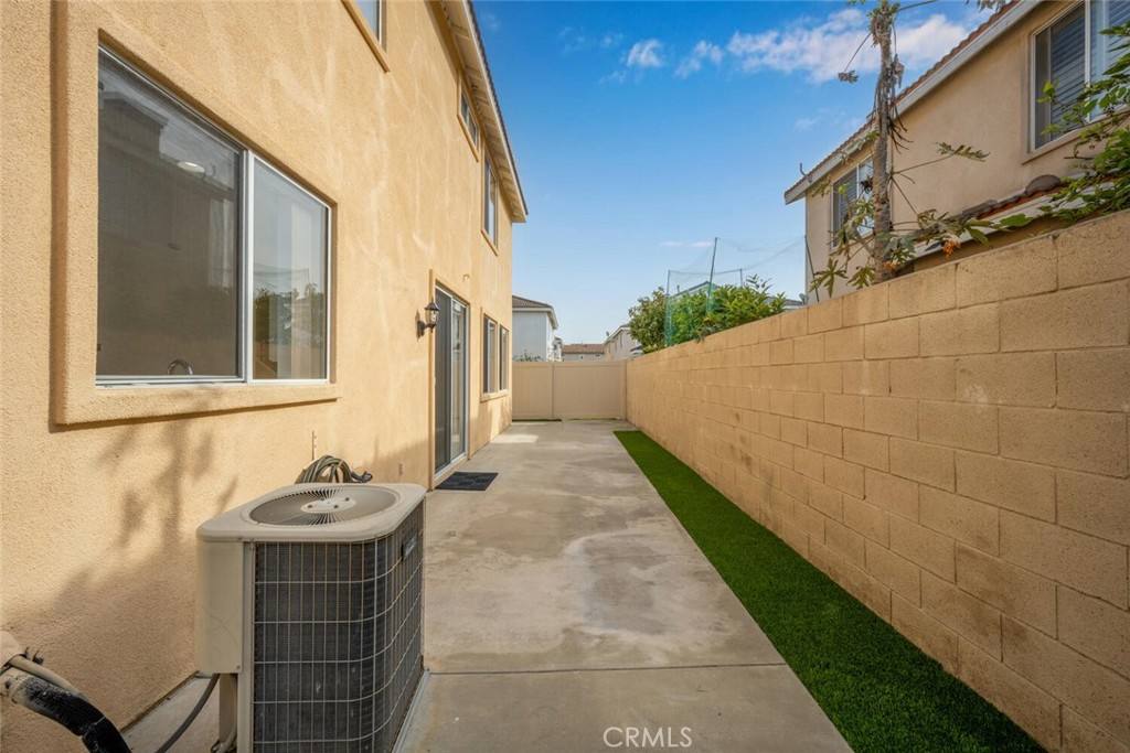 Apartment for rent at 6222 Villa Ryan Way, Buena Park, CA 90620
