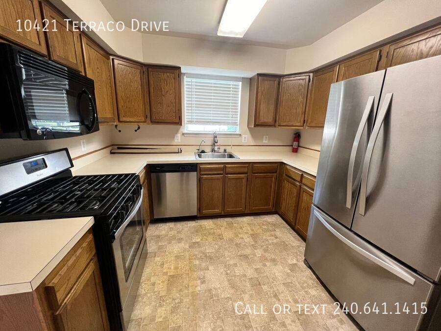 House for rent at 10421 Terraco Dr, Cheltenham, MD 20623
