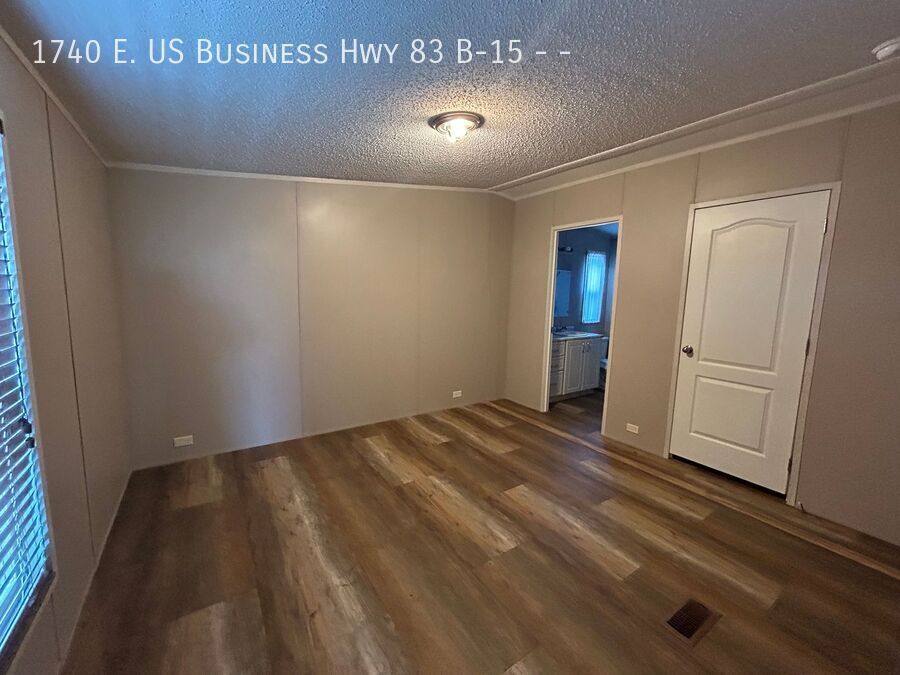 House for rent at 1740 E US-Business Highway 83 B-15, Mission, TX 78572