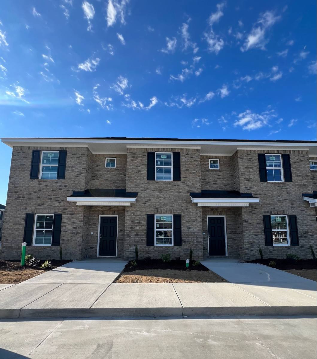 Townhouse for rent at 205 E Broad St, Darlington, SC 29532
