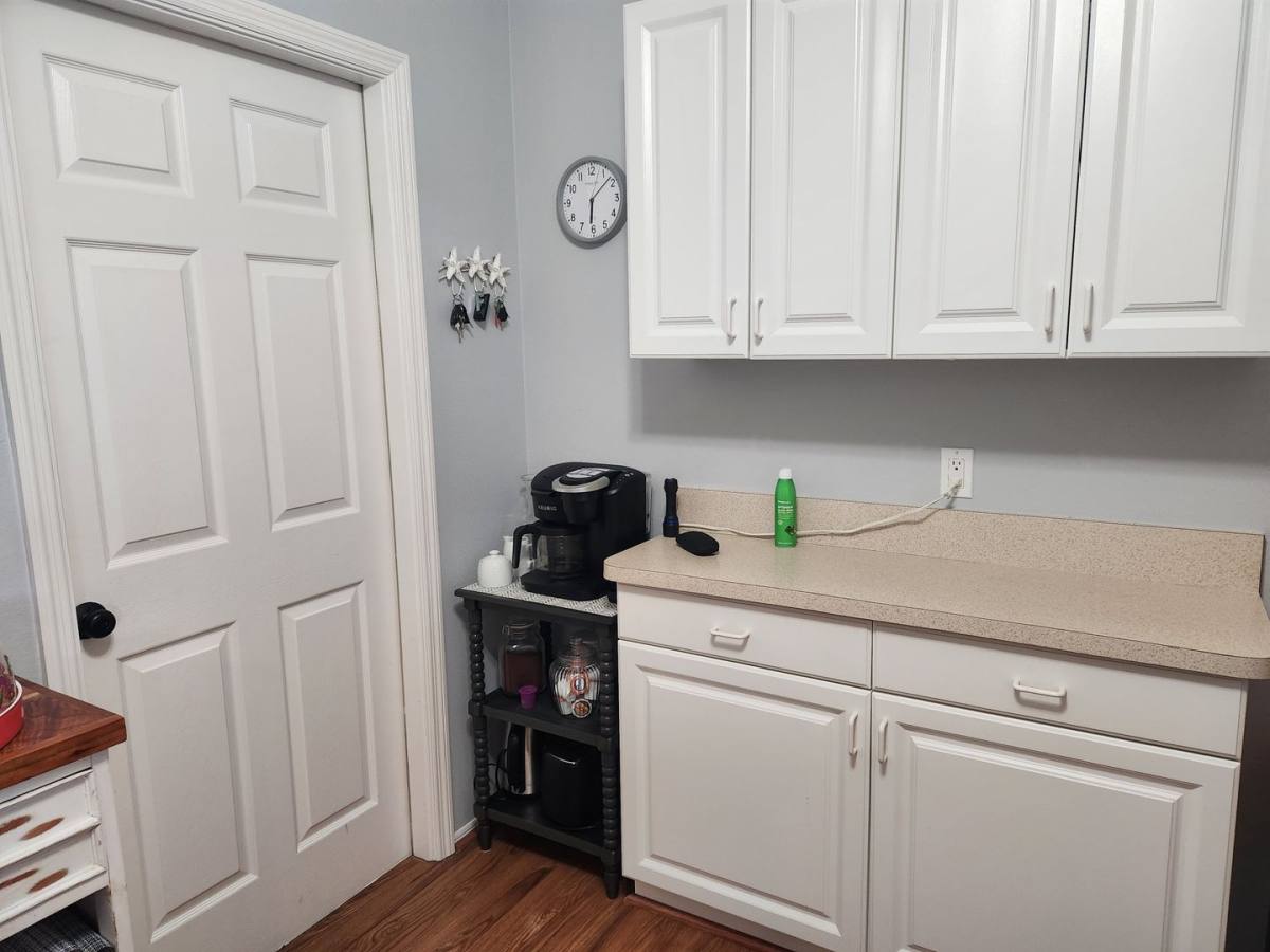 Apartment for rent at 5515 Fair Oaks St, Bradenton, FL 34203