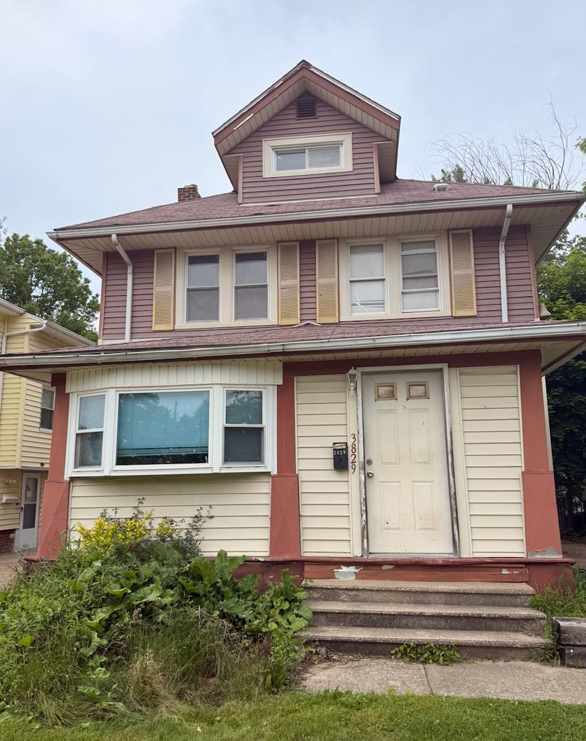 House for rent at 3829 Delmore Rd, Cleveland, OH 44121