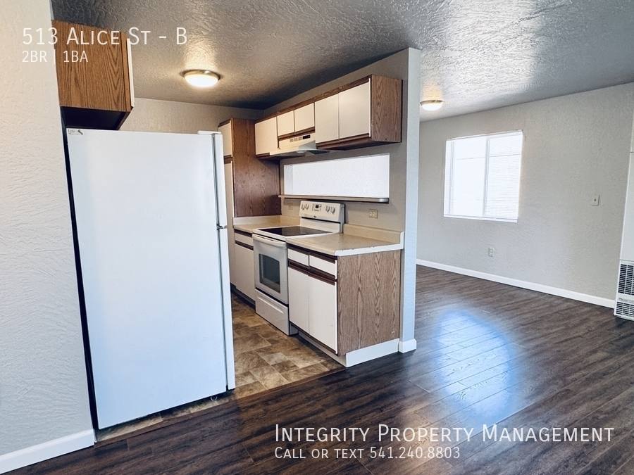 Apartment for rent at 513 Alice St #B, Medford, OR 97501