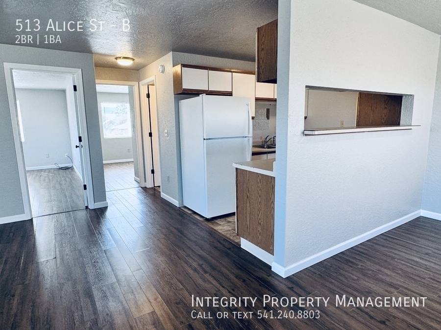Apartment for rent at 513 Alice St #B, Medford, OR 97501