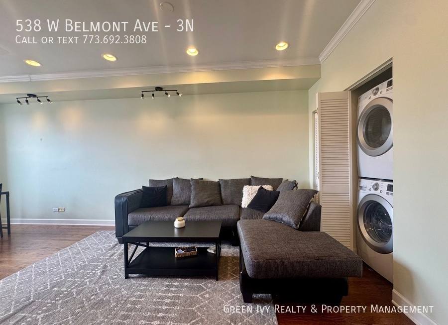 Condo for rent at 538 W Belmont Ave #3N, Chicago, IL 60657