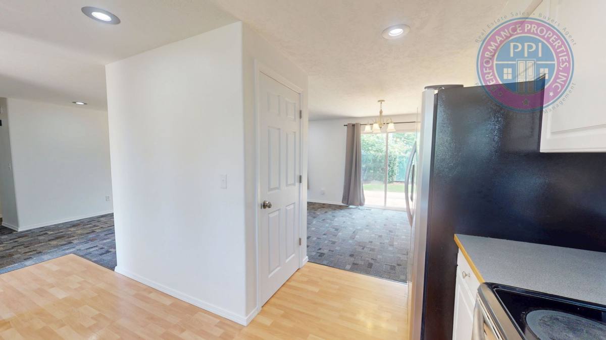 House for rent at 18230 Seaman St, Sandy, OR 97055