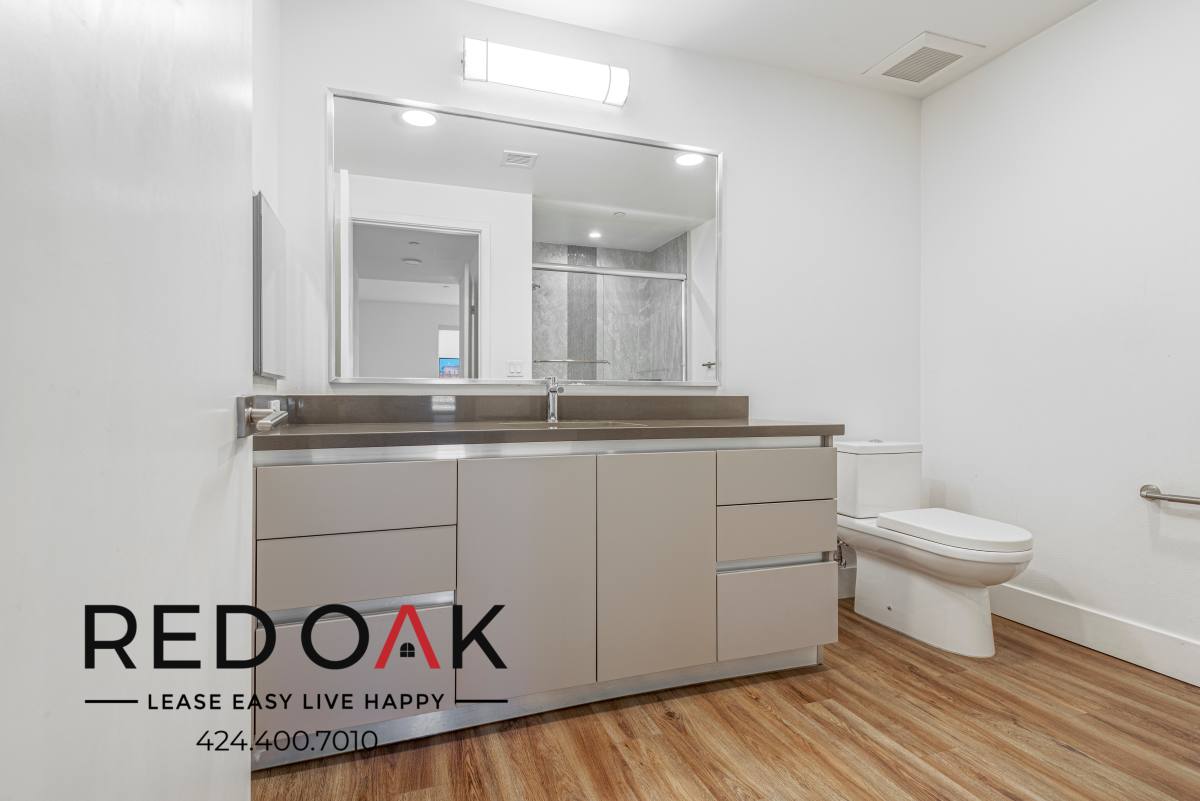 Condo for rent at 453 S Kenmore Ave #410, Los Angeles, CA 90020