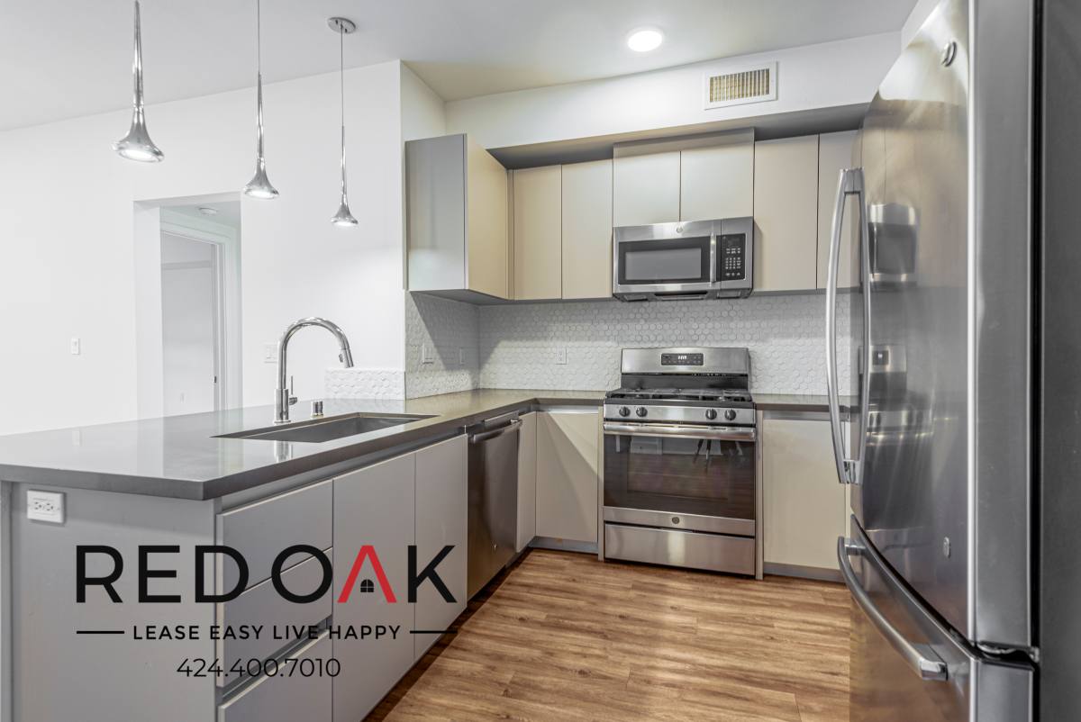 Condo for rent at 453 S Kenmore Ave #410, Los Angeles, CA 90020