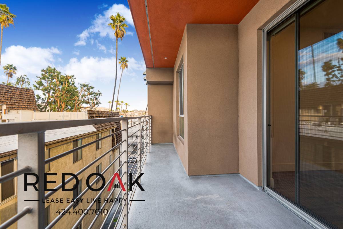 Condo for rent at 453 S Kenmore Ave #410, Los Angeles, CA 90020