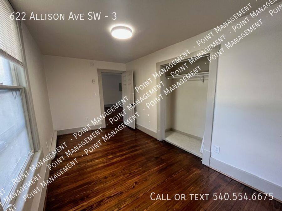 Apartment for rent at 622 Allison Ave SW #3, Roanoke, VA 24016