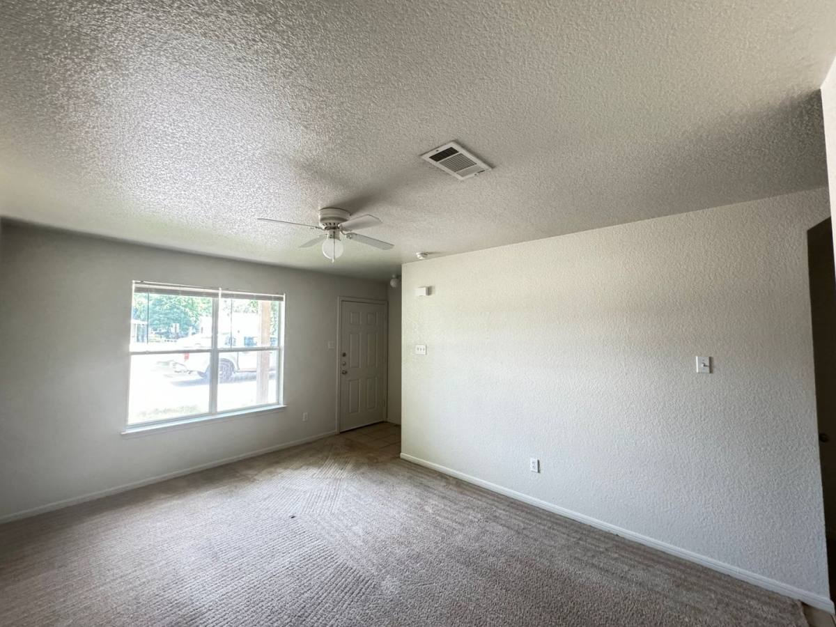 Apartment for rent at 206 Veterans Ave, Copperas Cove, TX 76522