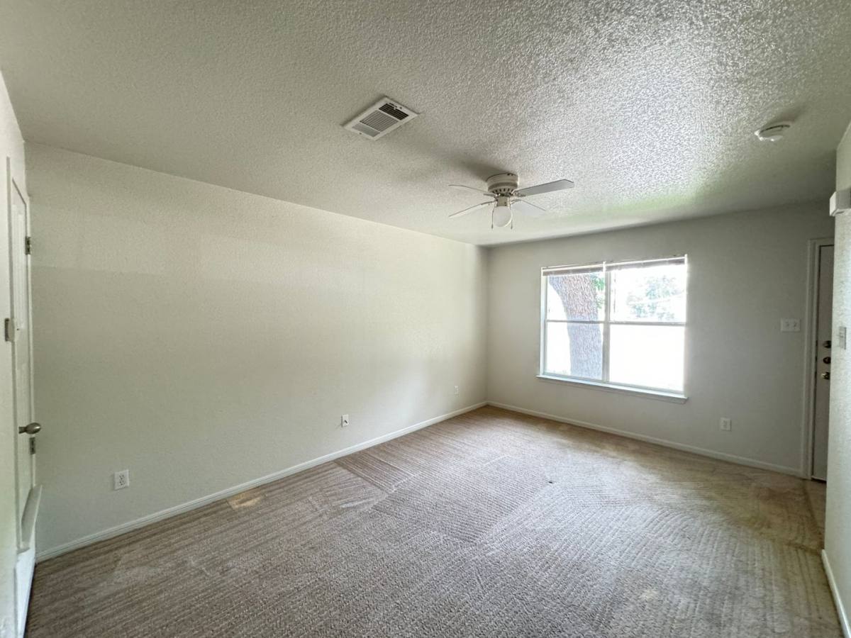 Apartment for rent at 206 Veterans Ave, Copperas Cove, TX 76522