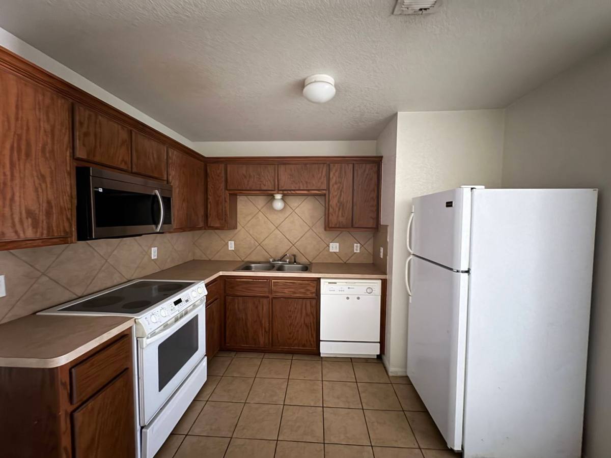 Apartment for rent at 206 Veterans Ave, Copperas Cove, TX 76522