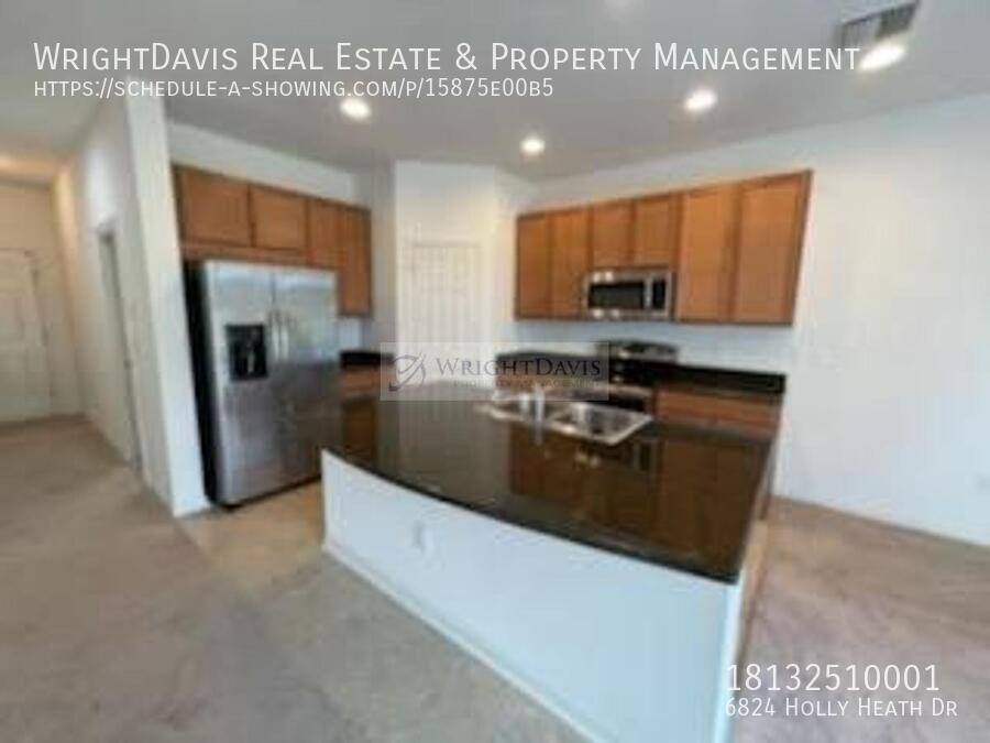 Townhouse for rent at 6824 Holly Heath Dr, Riverview, FL 33578