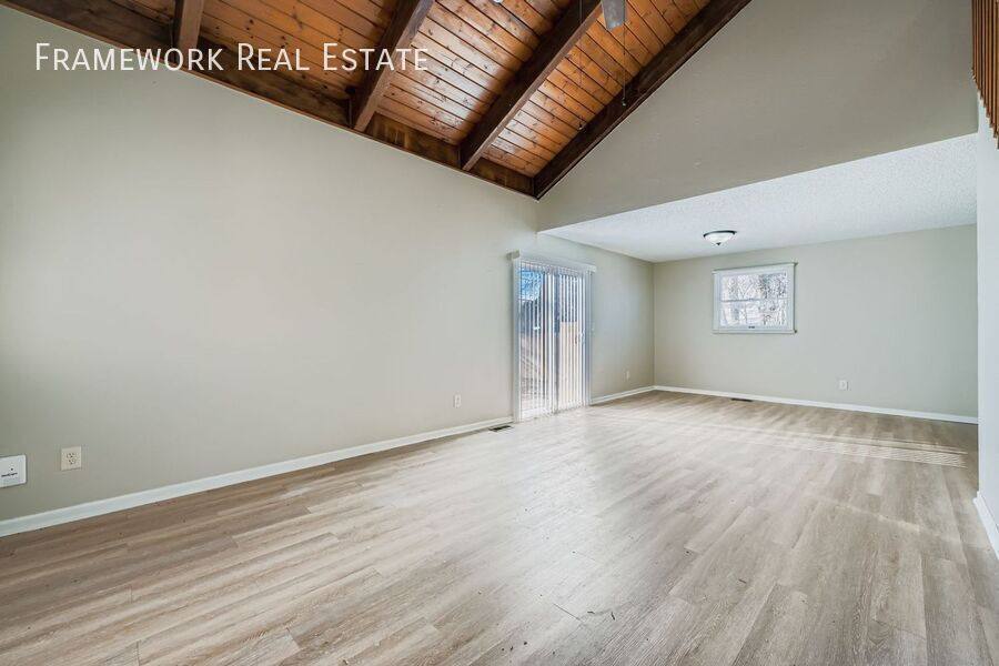 Apartment for rent at 141 E Longs Peak Ave, Longmont, CO 80504
