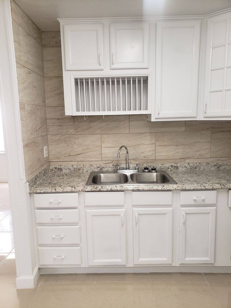House for rent at 940 Lockhart St, Daytona Beach, FL 32114