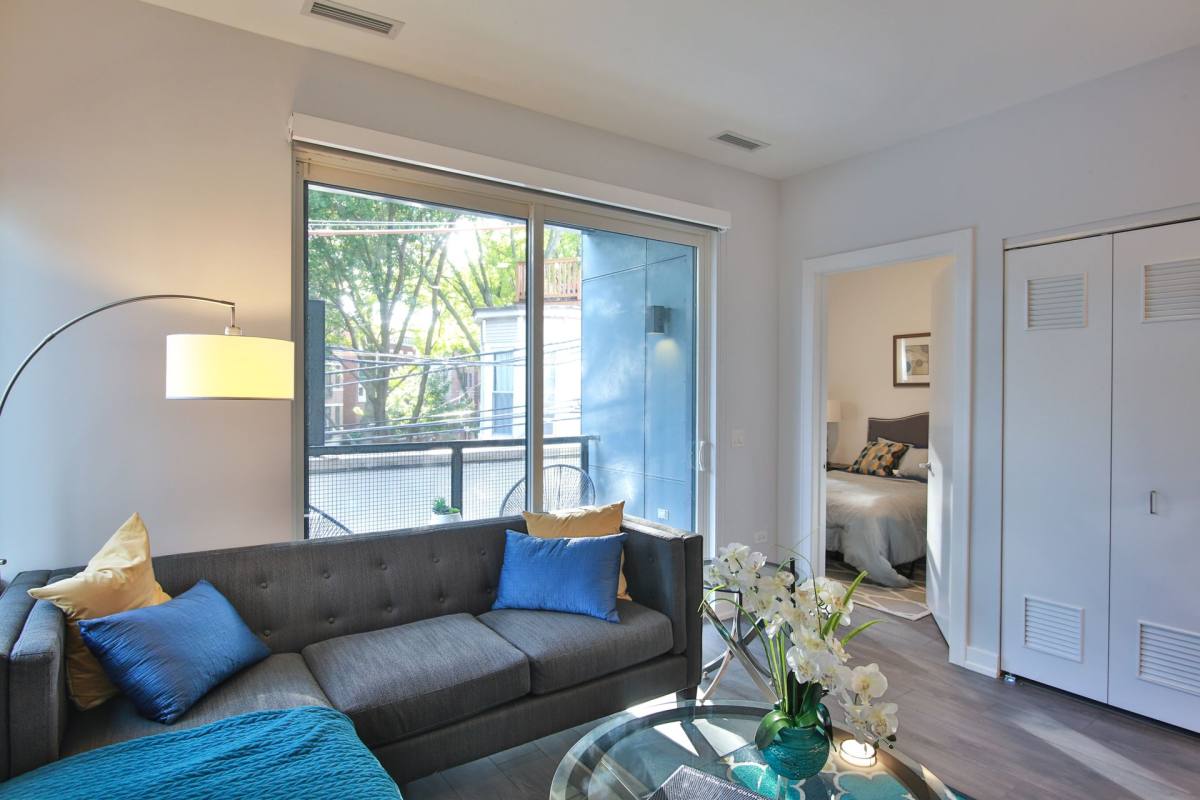 Apartment for rent at 904 & 909 W Montana St, Chicago, IL 60614