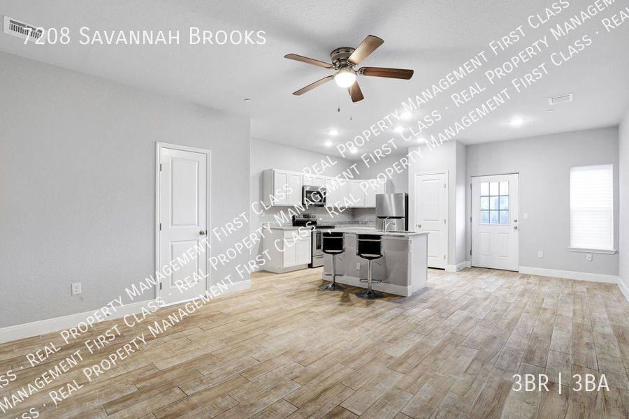 Townhouse for rent at 7208 Savannah Brooks, San Antonio, TX 78233