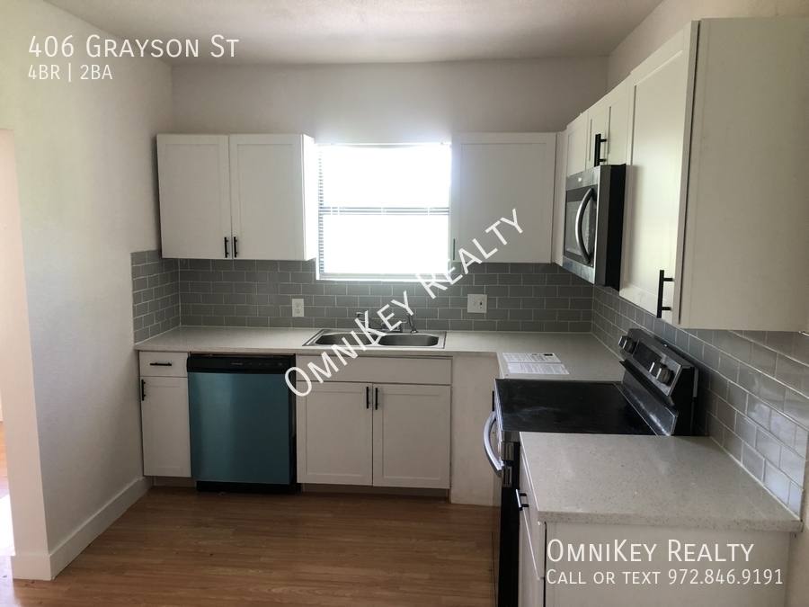 House for rent at 406 Grayson St, Leonard, TX 75452