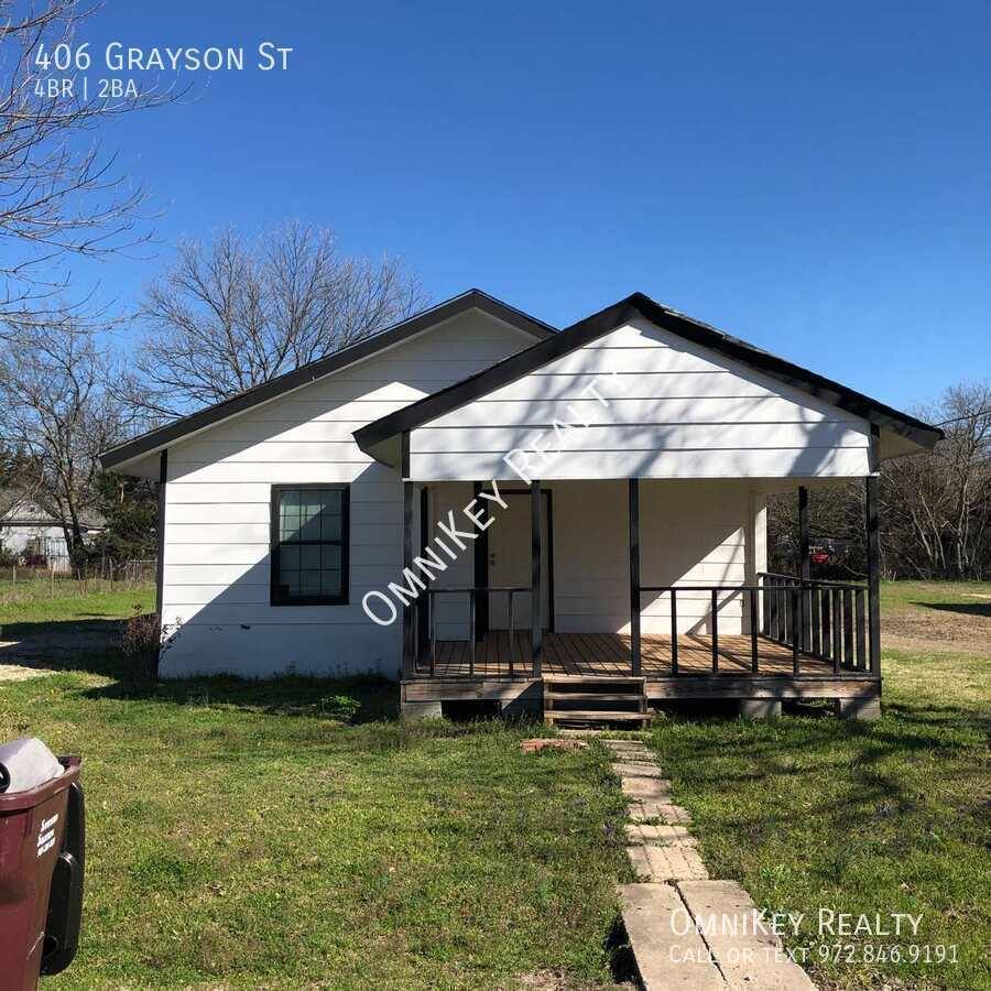 House for rent at 406 Grayson St, Leonard, TX 75452