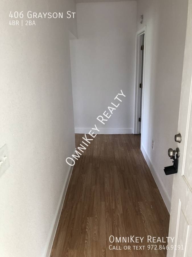 House for rent at 406 Grayson St, Leonard, TX 75452