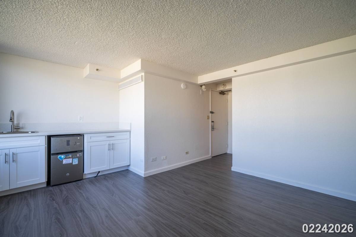 Condo for rent at 444 Niu St, Honolulu, HI 96815