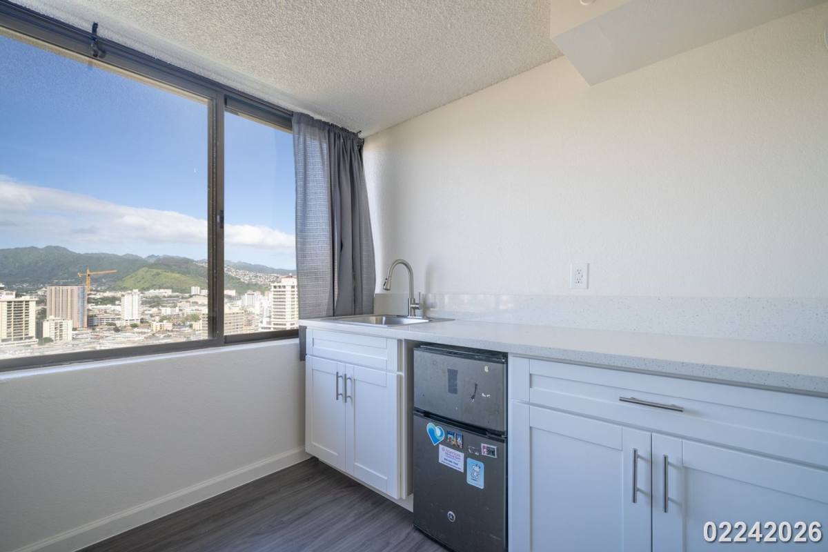 Condo for rent at 444 Niu St, Honolulu, HI 96815
