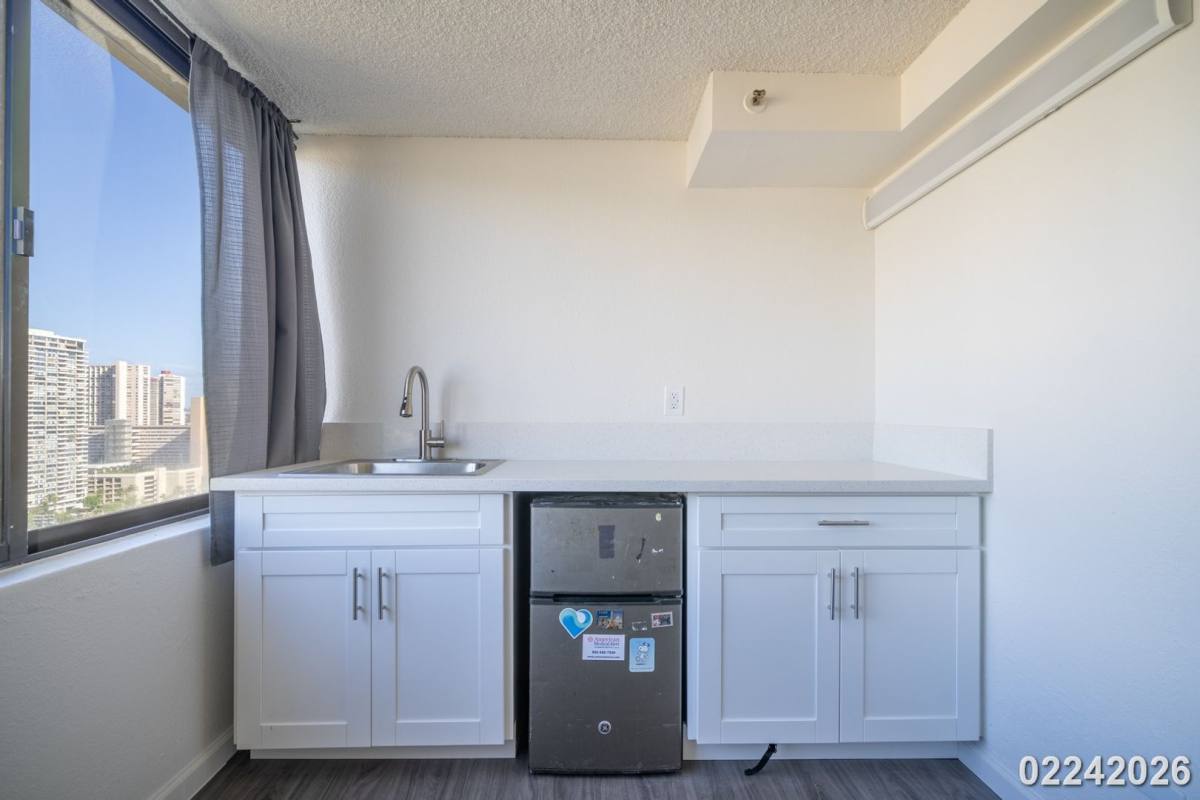 Condo for rent at 444 Niu St, Honolulu, HI 96815
