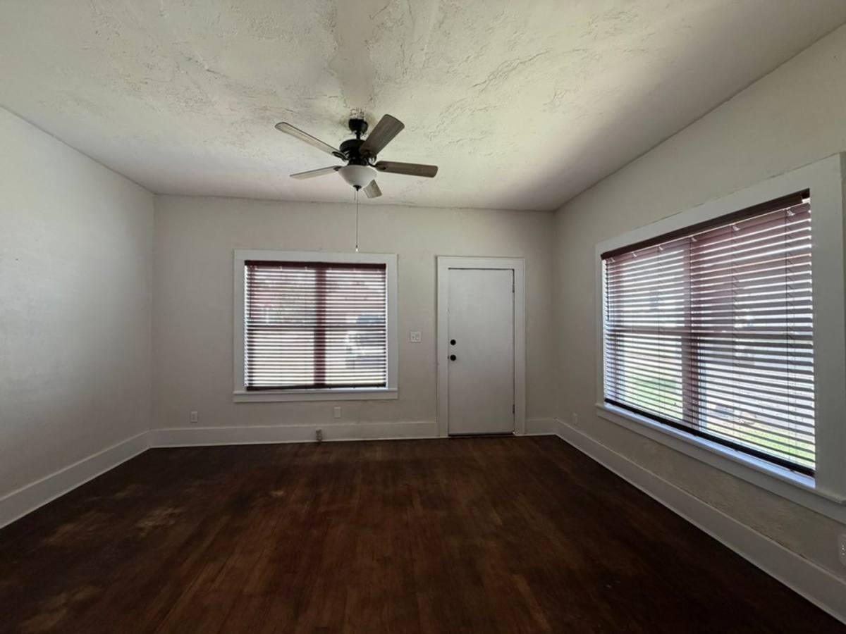 Apartment for rent at 520 N Bradley, Weatherford, OK 73096