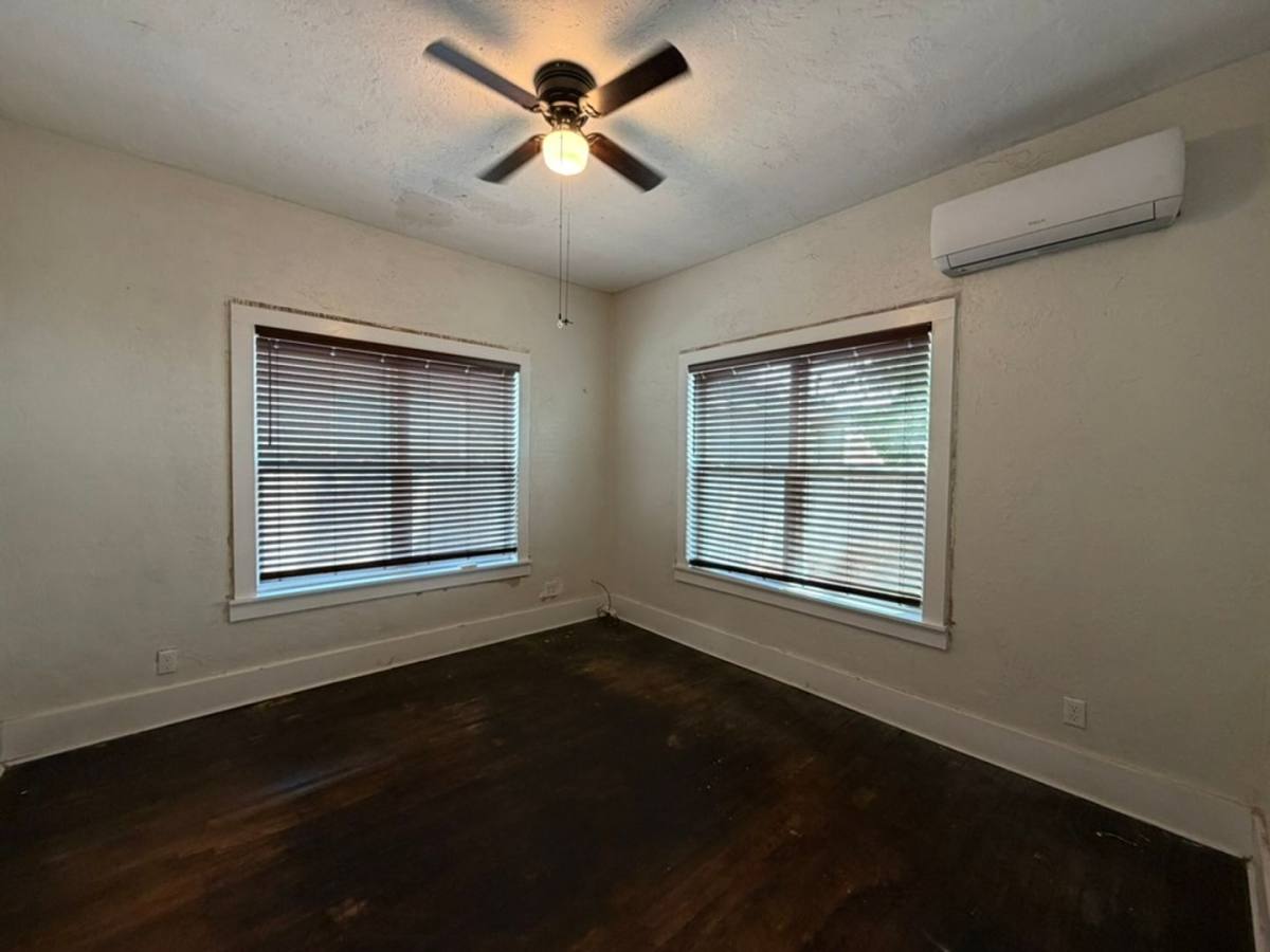 Apartment for rent at 520 N Bradley, Weatherford, OK 73096