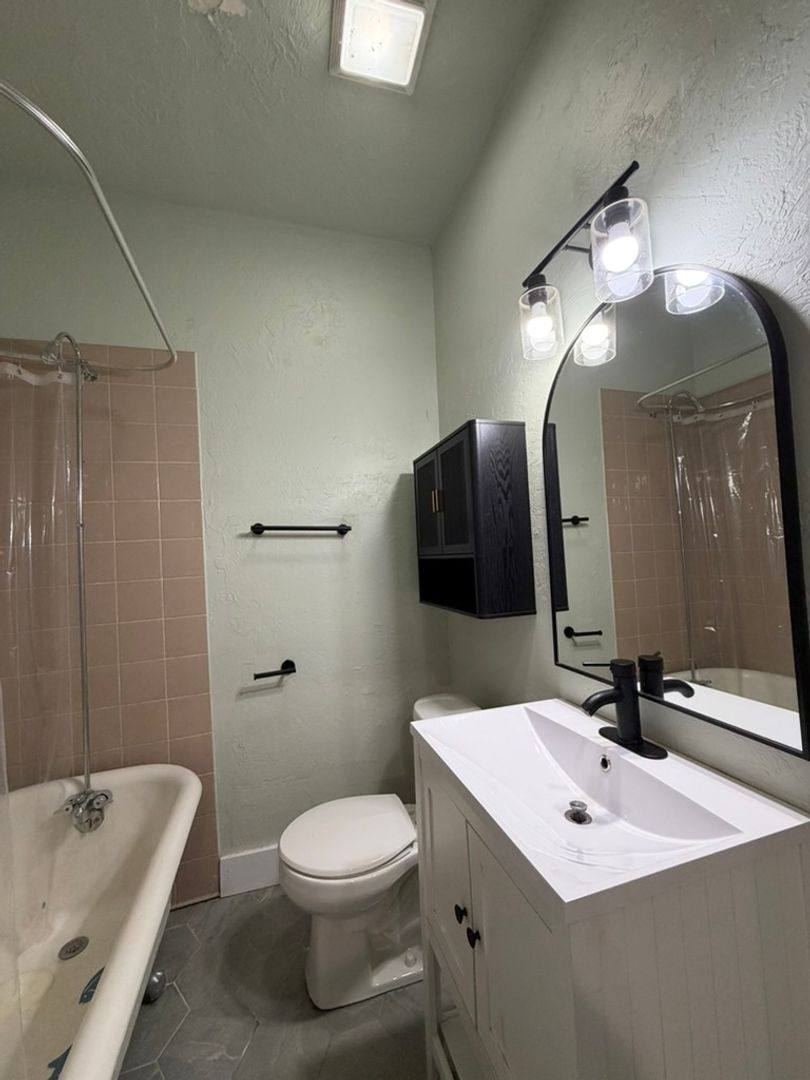 Apartment for rent at 520 N Bradley, Weatherford, OK 73096