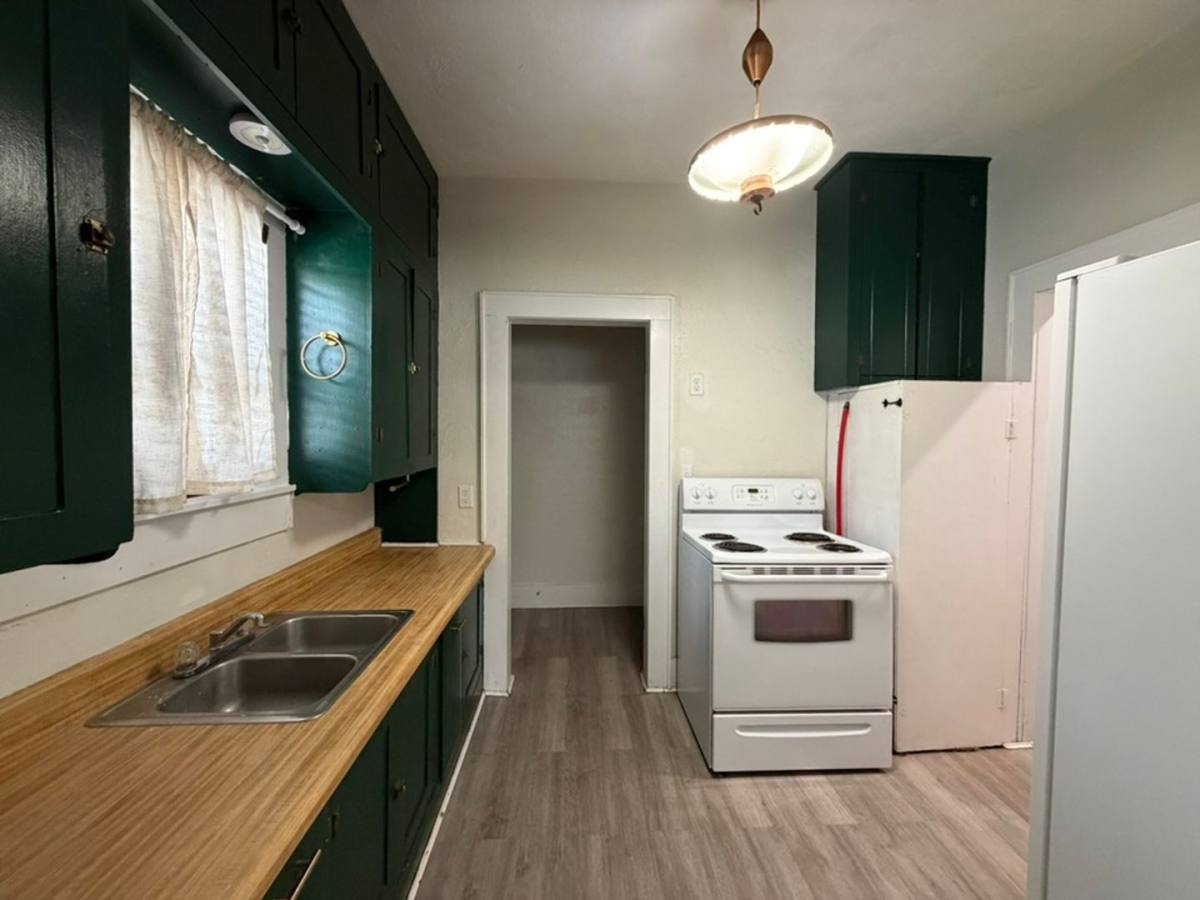 Apartment for rent at 520 N Bradley, Weatherford, OK 73096