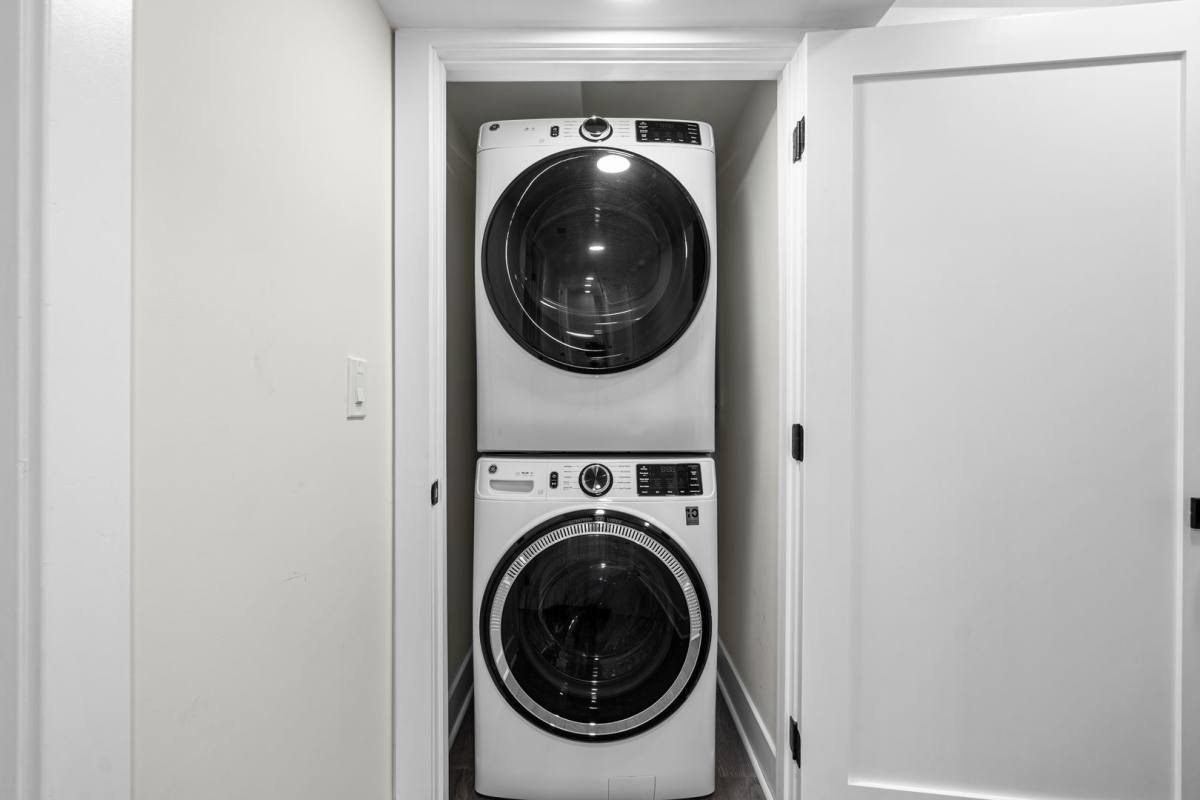 Apartment for rent at 3552 Warder St NW, Washington, DC 20010