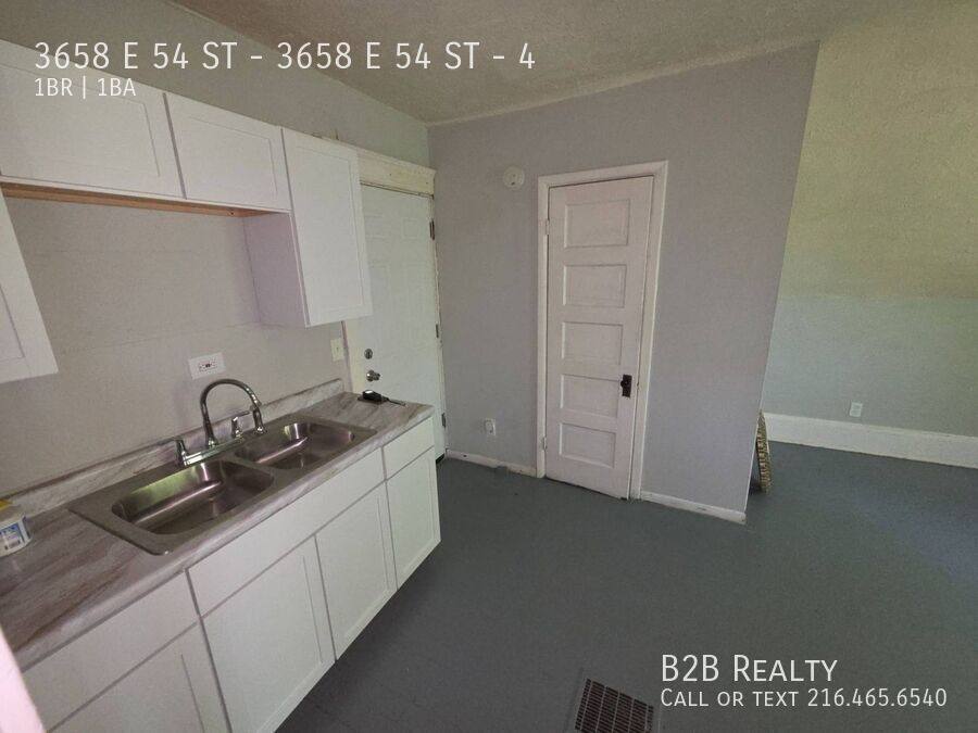Apartment for rent at 3658 E 54 St #4, Cleveland, OH 44105