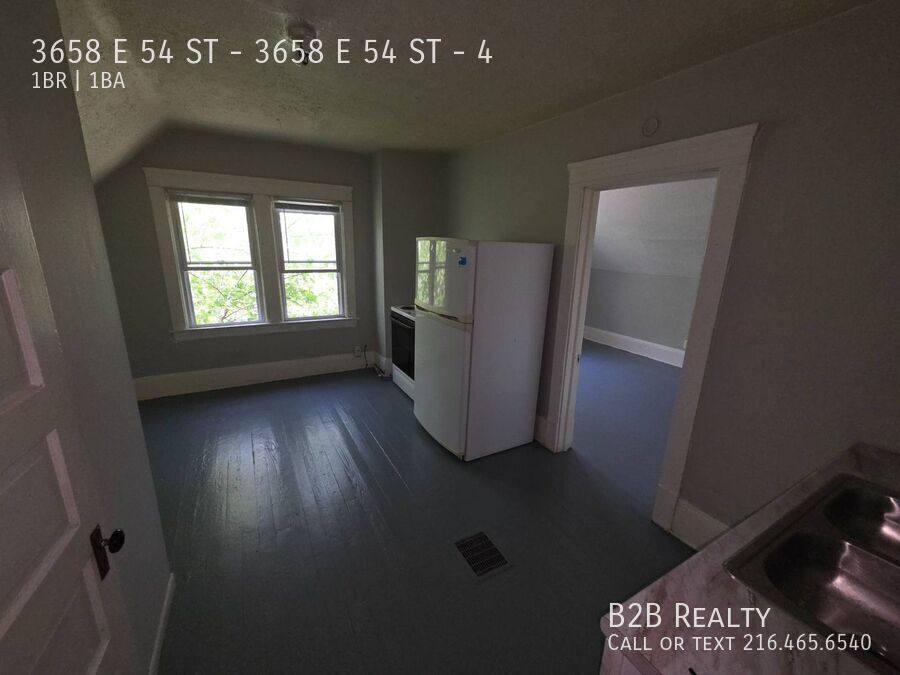 Apartment for rent at 3658 E 54 St #4, Cleveland, OH 44105