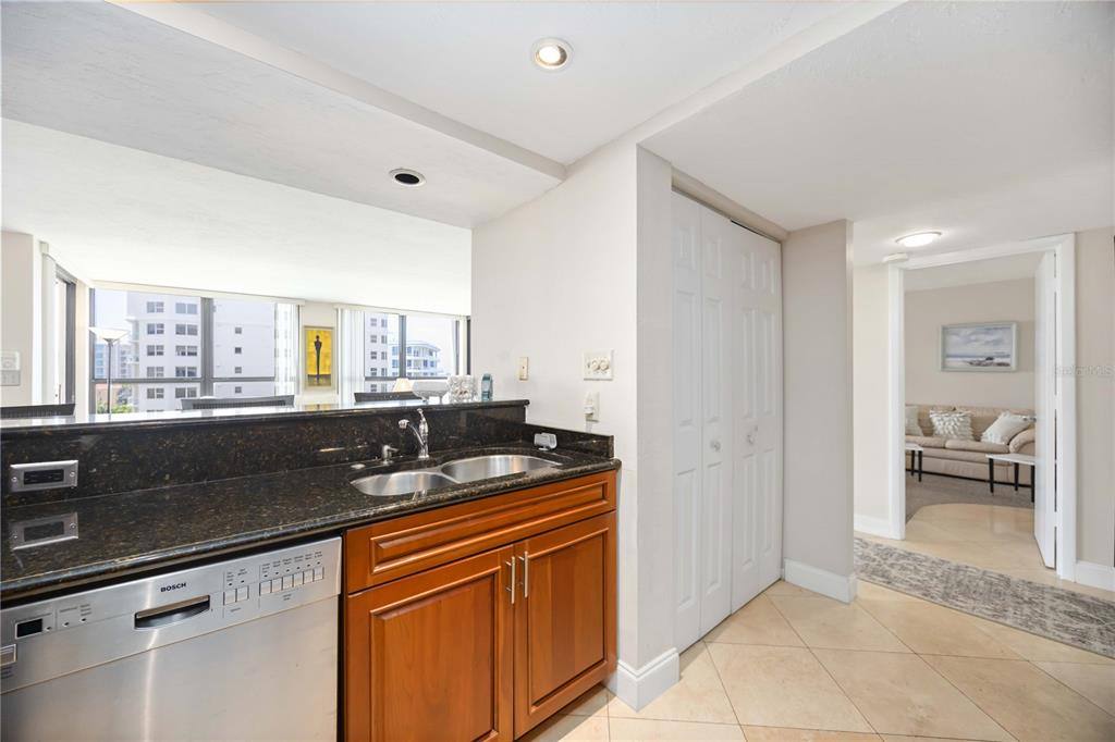Condo for rent at 11 Sunset Dr #505, Sarasota, FL 34236