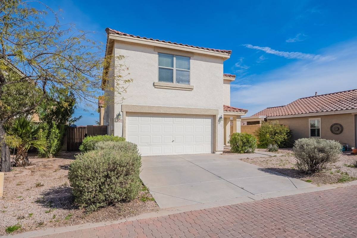 House for rent at 2420 E Gleneagle Dr, Chandler, AZ 85249