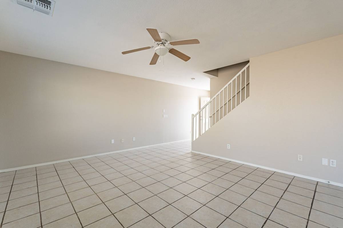 House for rent at 2420 E Gleneagle Dr, Chandler, AZ 85249