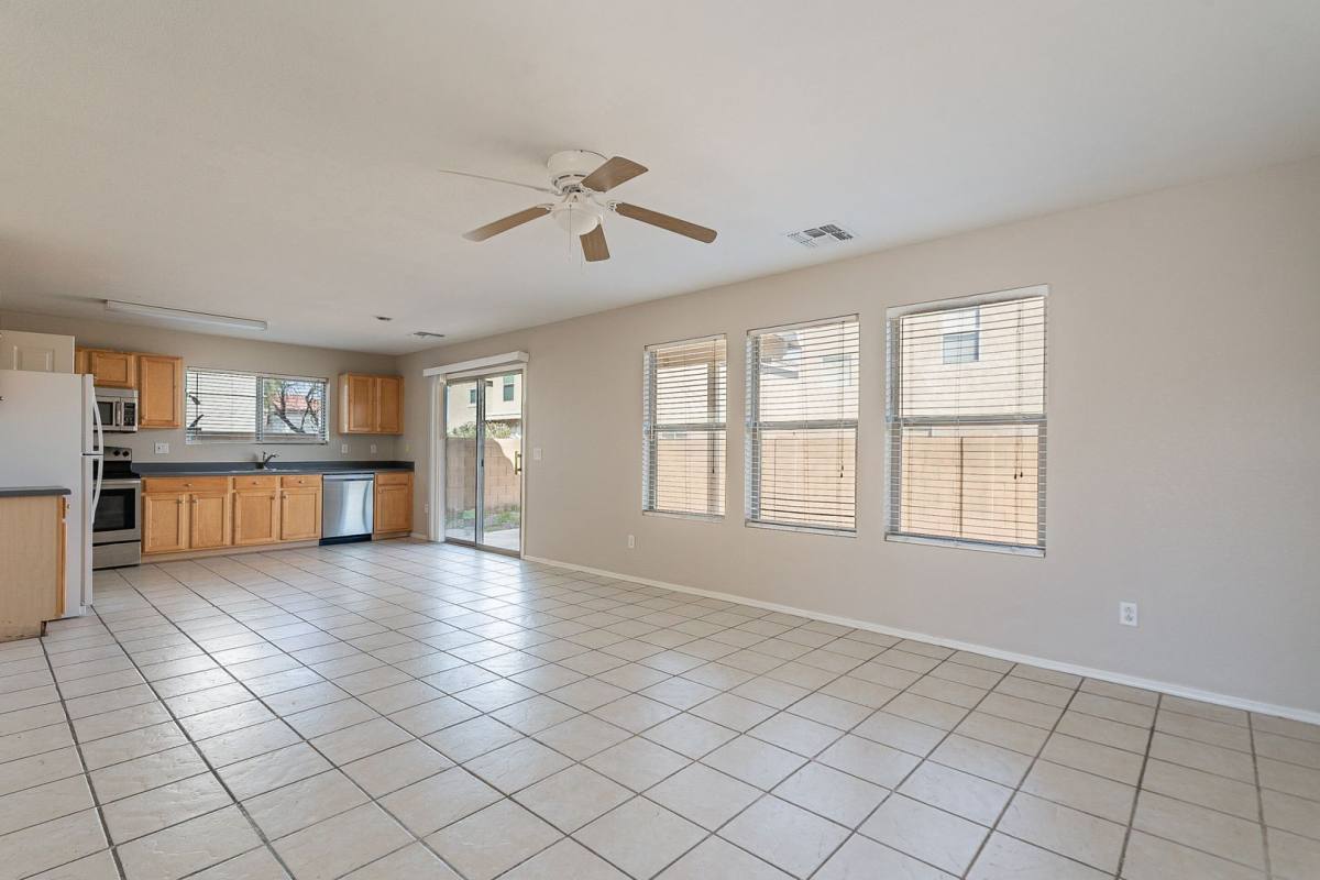 House for rent at 2420 E Gleneagle Dr, Chandler, AZ 85249