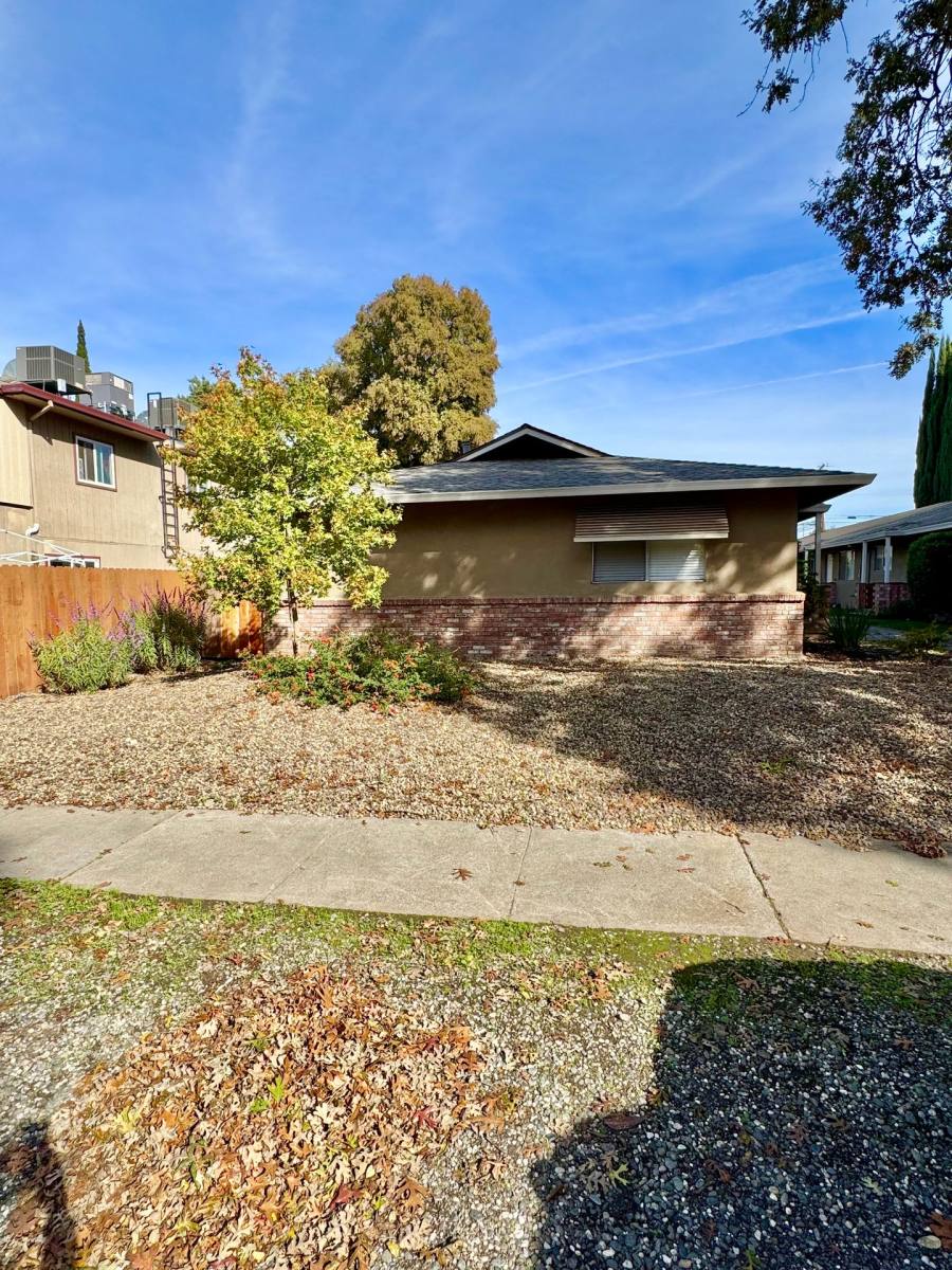 Apartment for rent at 1544 Laburnum Ave, Chico, CA 95926