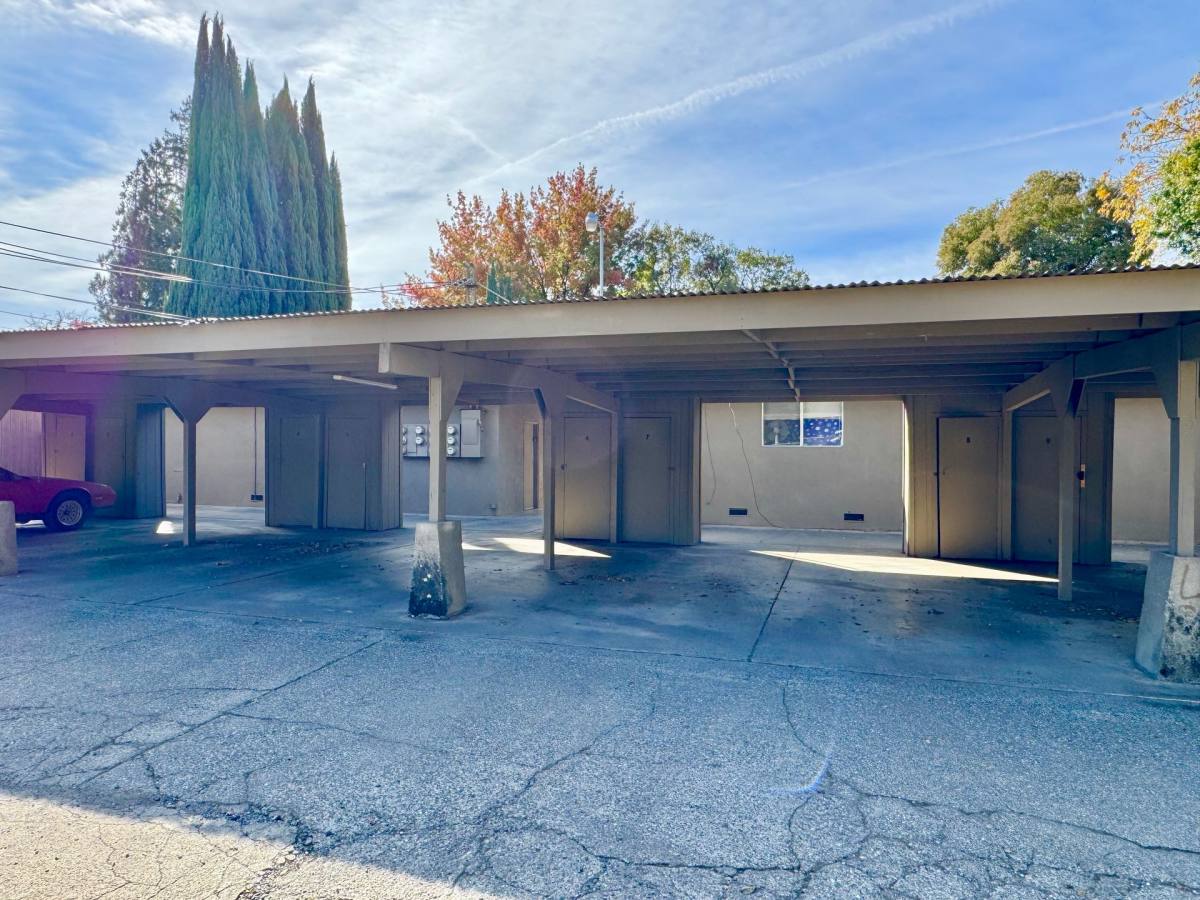 Apartment for rent at 1544 Laburnum Ave, Chico, CA 95926