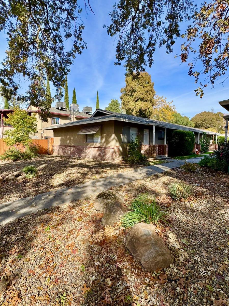 Apartment for rent at 1544 Laburnum Ave, Chico, CA 95926