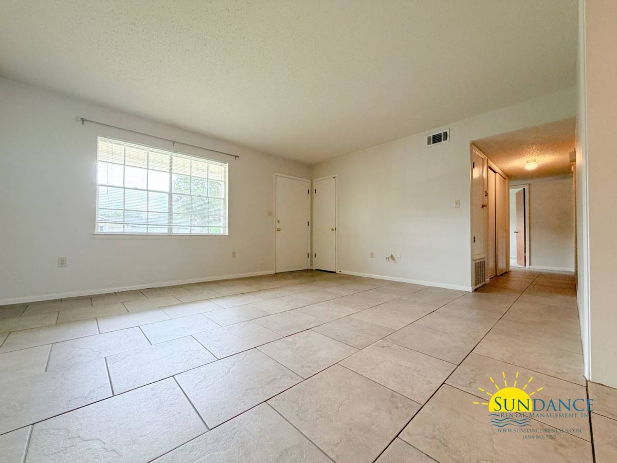 House for rent at 11 Oak Lane, Shalimar, FL 32579